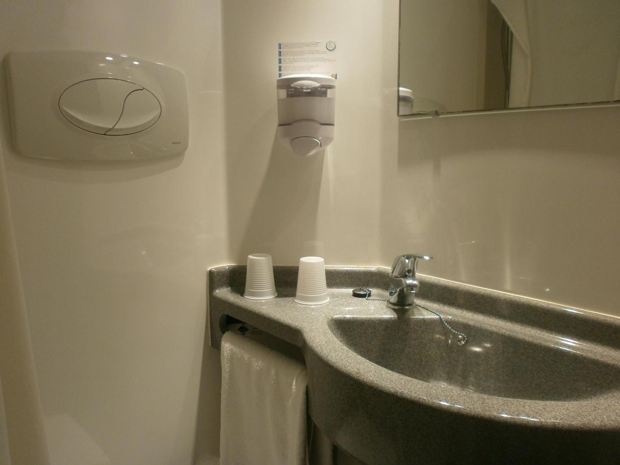 Hotel Parc Azur - Toulon Ollioules Quarto foto