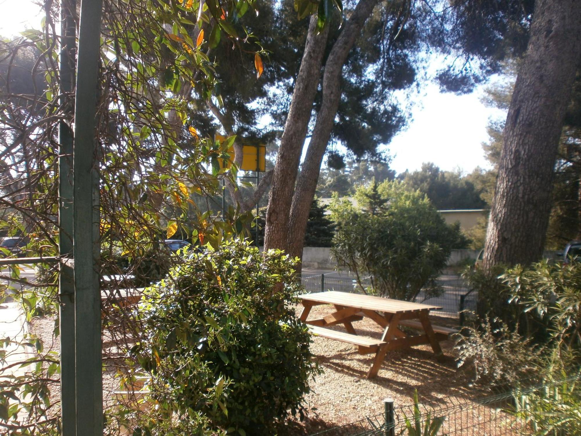 Hotel Parc Azur - Toulon Ollioules Exterior foto